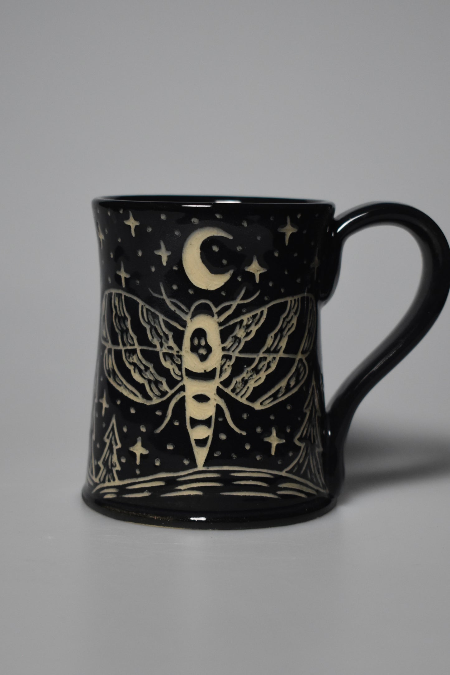 Death Moth Mug 10-14oz