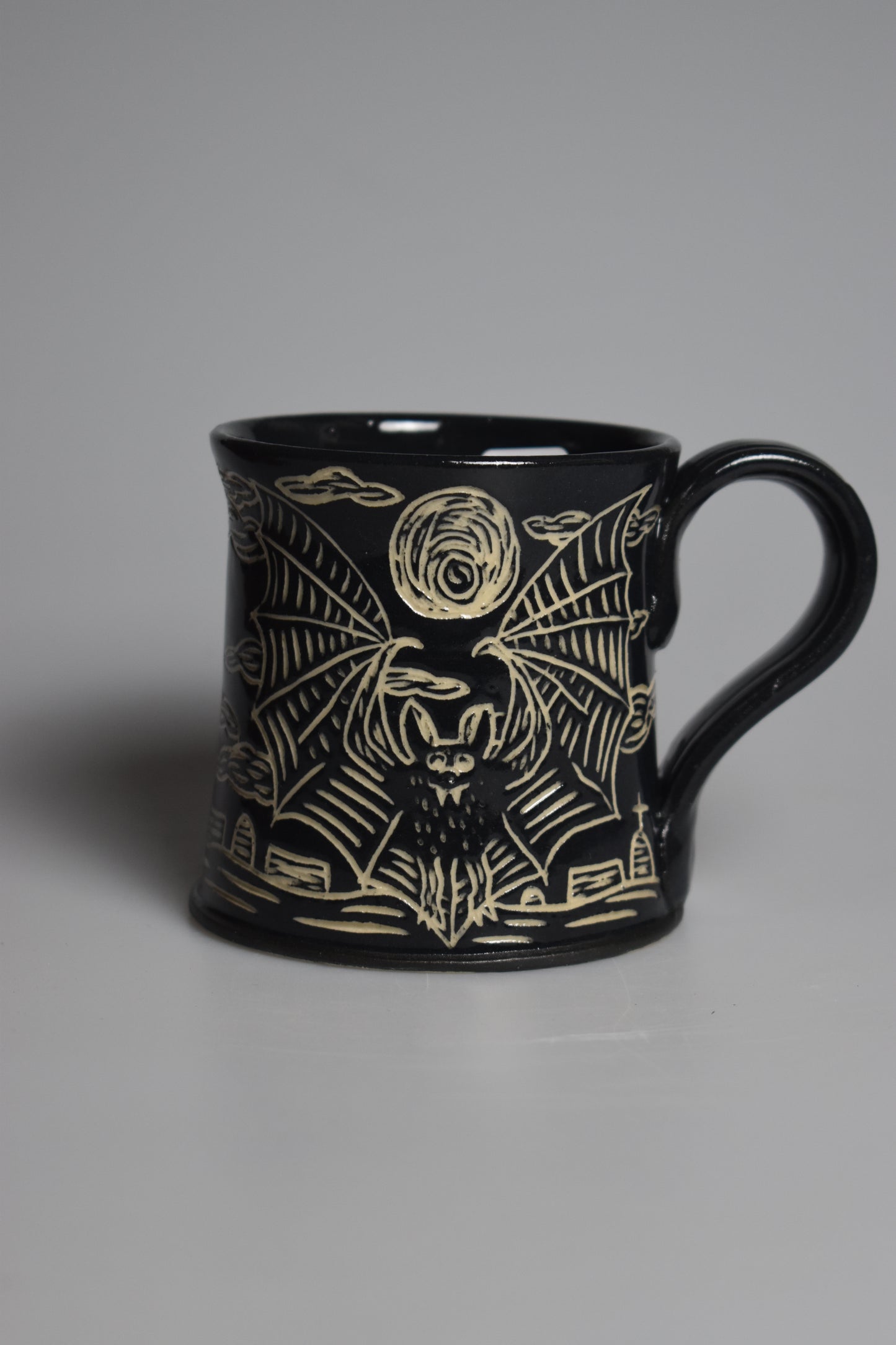 Bat & Church Mug 10-14oz